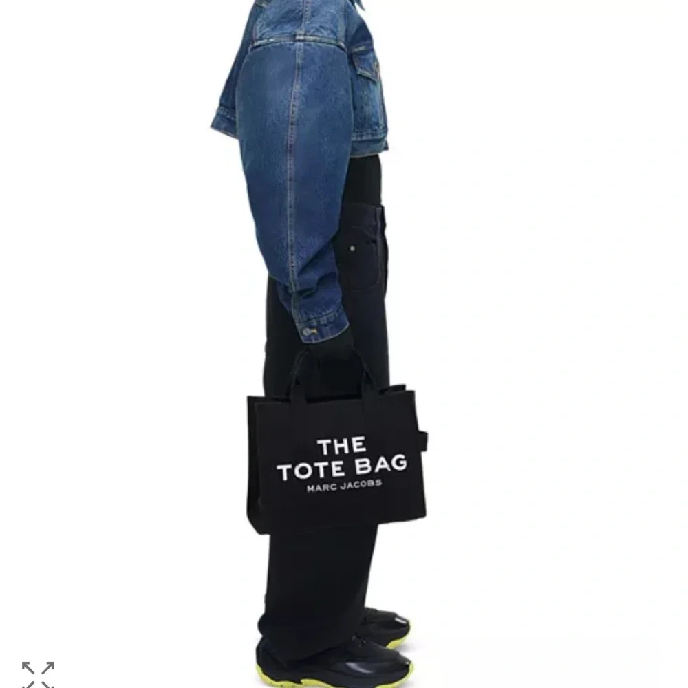 Marc Jacobs Black Canvas Tote Bag - Picture 10 of 10